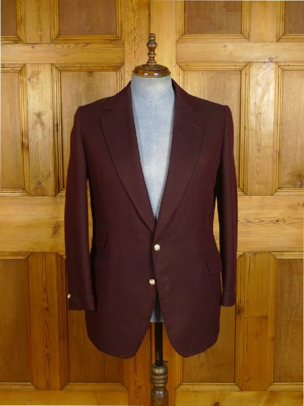 24/1161 wonderful 1976 cyril a  castle savile row conduit st bespoke vintage burgundy red woven silk blazer w/ french cuff 43 regular