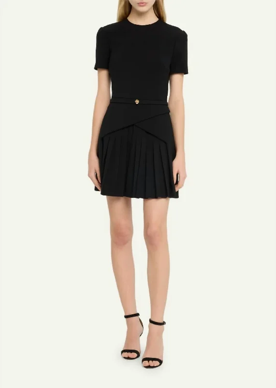 Short Dress With Pleat Detail In Black